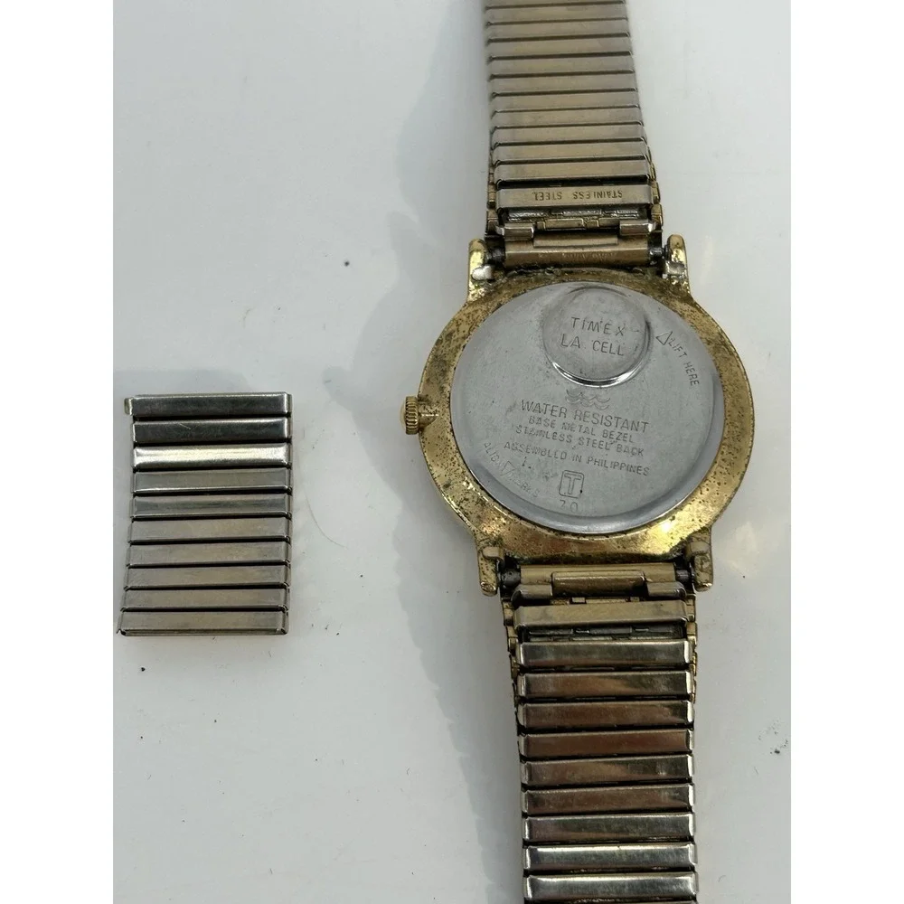 Vintage Mens Timex Quartz Watch Gold Color With Stainless Steel Band